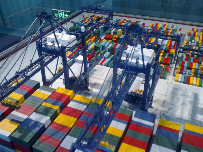 迪庆港口集装箱堆场